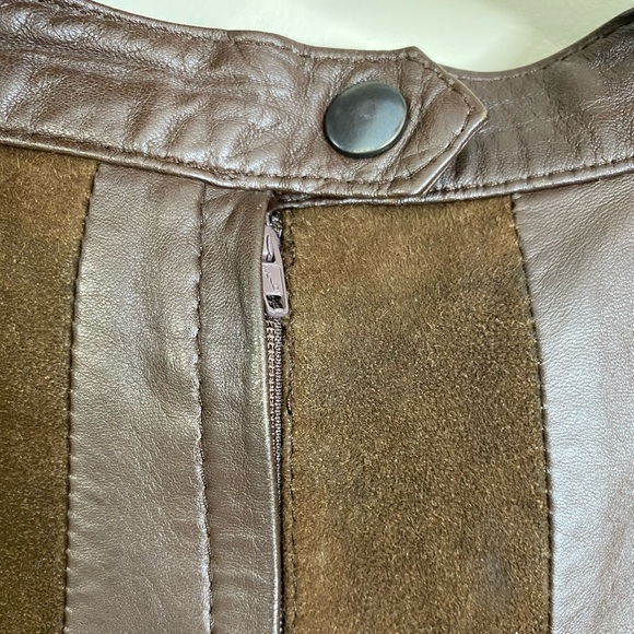 VINTAGE LEATHER SUEDE STRIPED ALINE SKIRT WITH MATCHING LEATHER TIE, ZIGZAG HEM - Picture 12 of 14